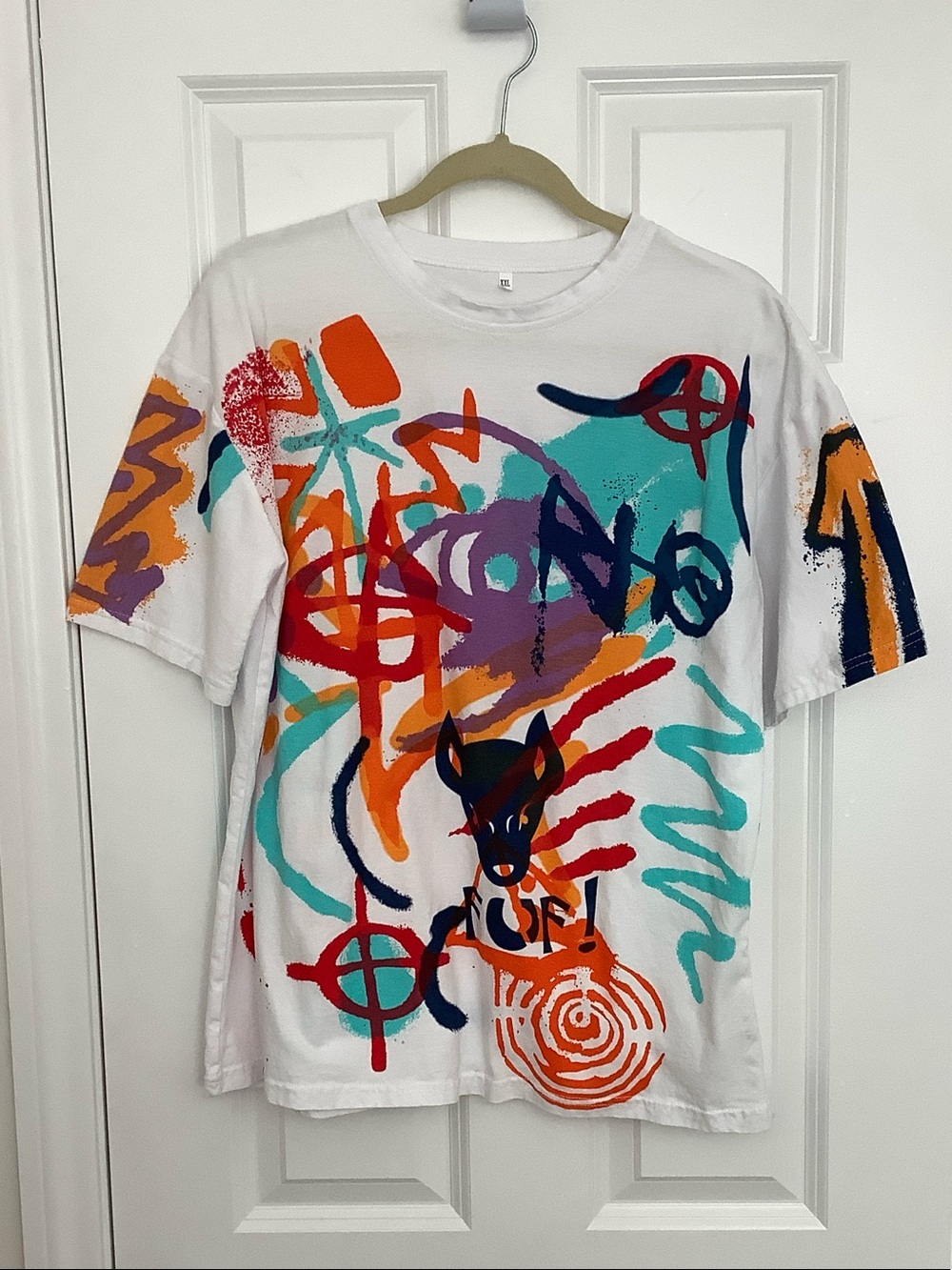 White Short-Sleeve Graphic Tee with Multicolor Graffiti Print